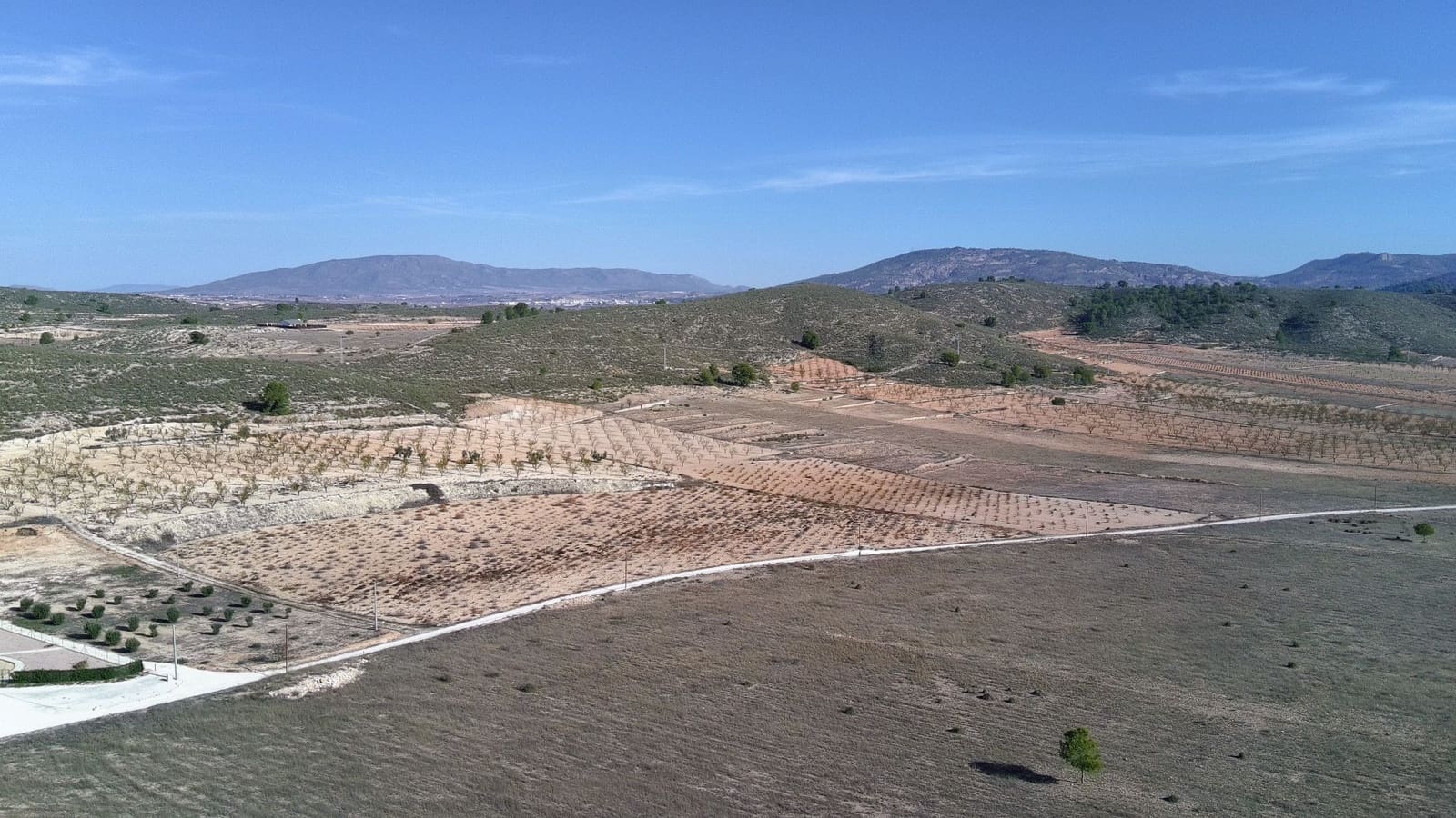 Teren niezagospodarowany na sprzedaż w Jumilla - 149 900 € (Ref: 9387116)