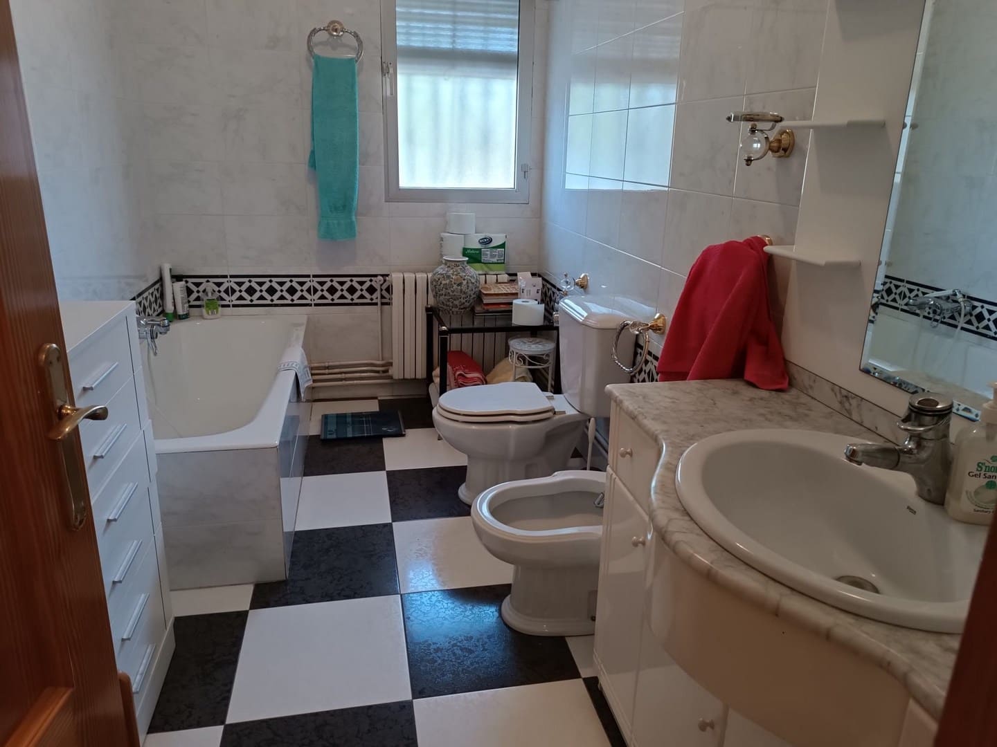 3 slaapkamer Villa te koop in Yecla met zwembad garage - € 315.000 (Ref: 9397870)