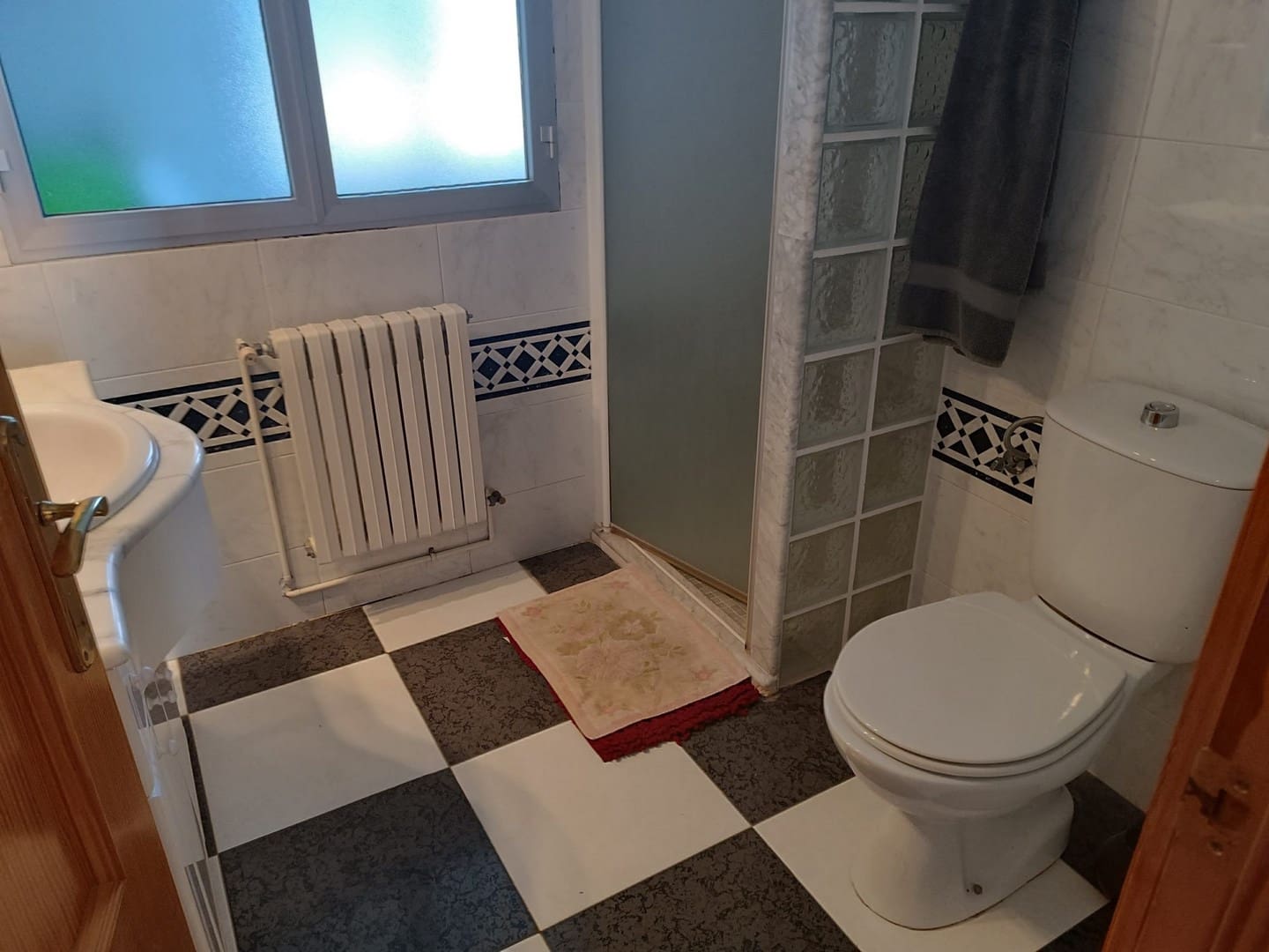 3 slaapkamer Villa te koop in Yecla met zwembad garage - € 315.000 (Ref: 9397870)