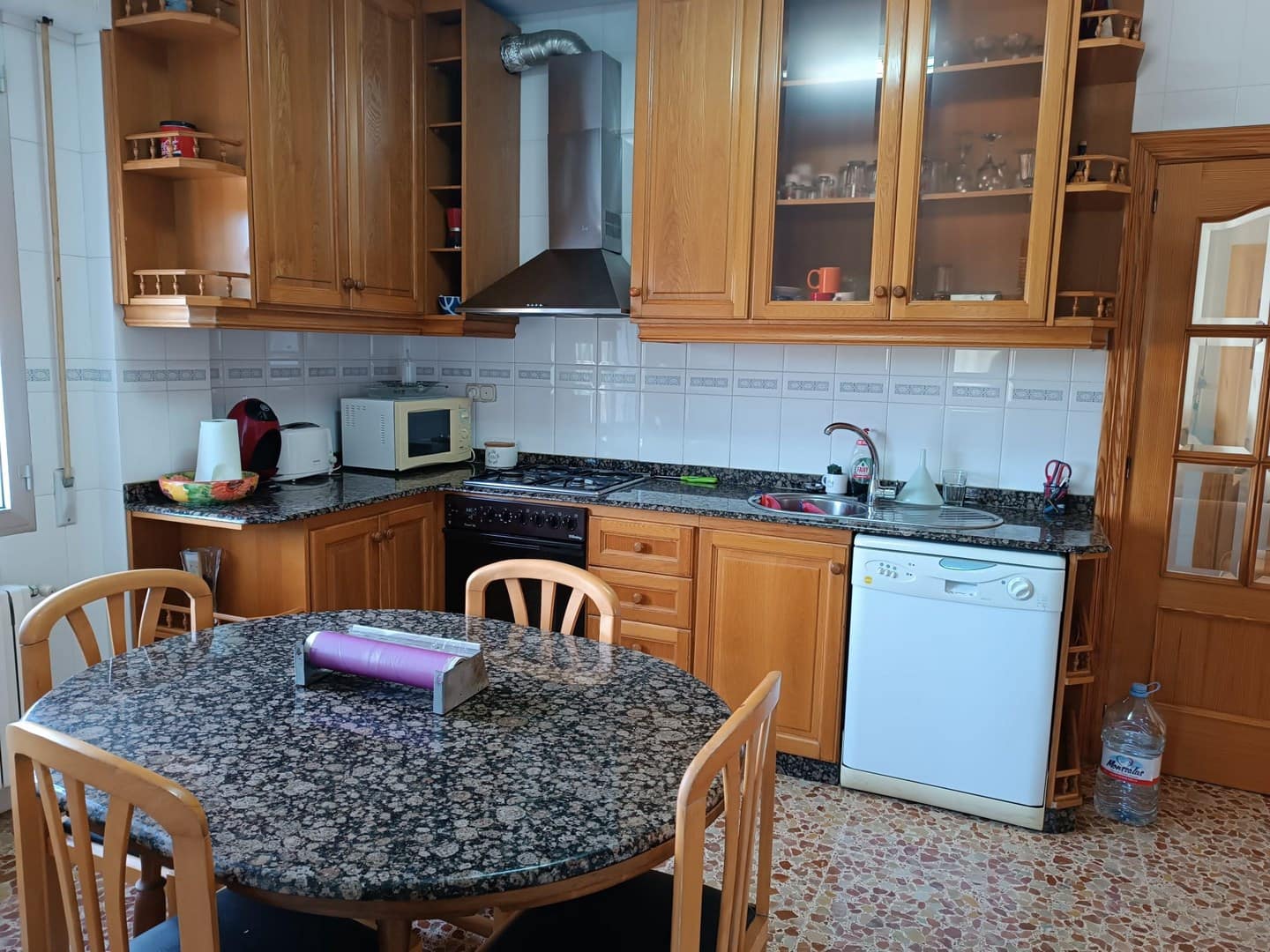 3 slaapkamer Villa te koop in Yecla met zwembad garage - € 315.000 (Ref: 9397870)