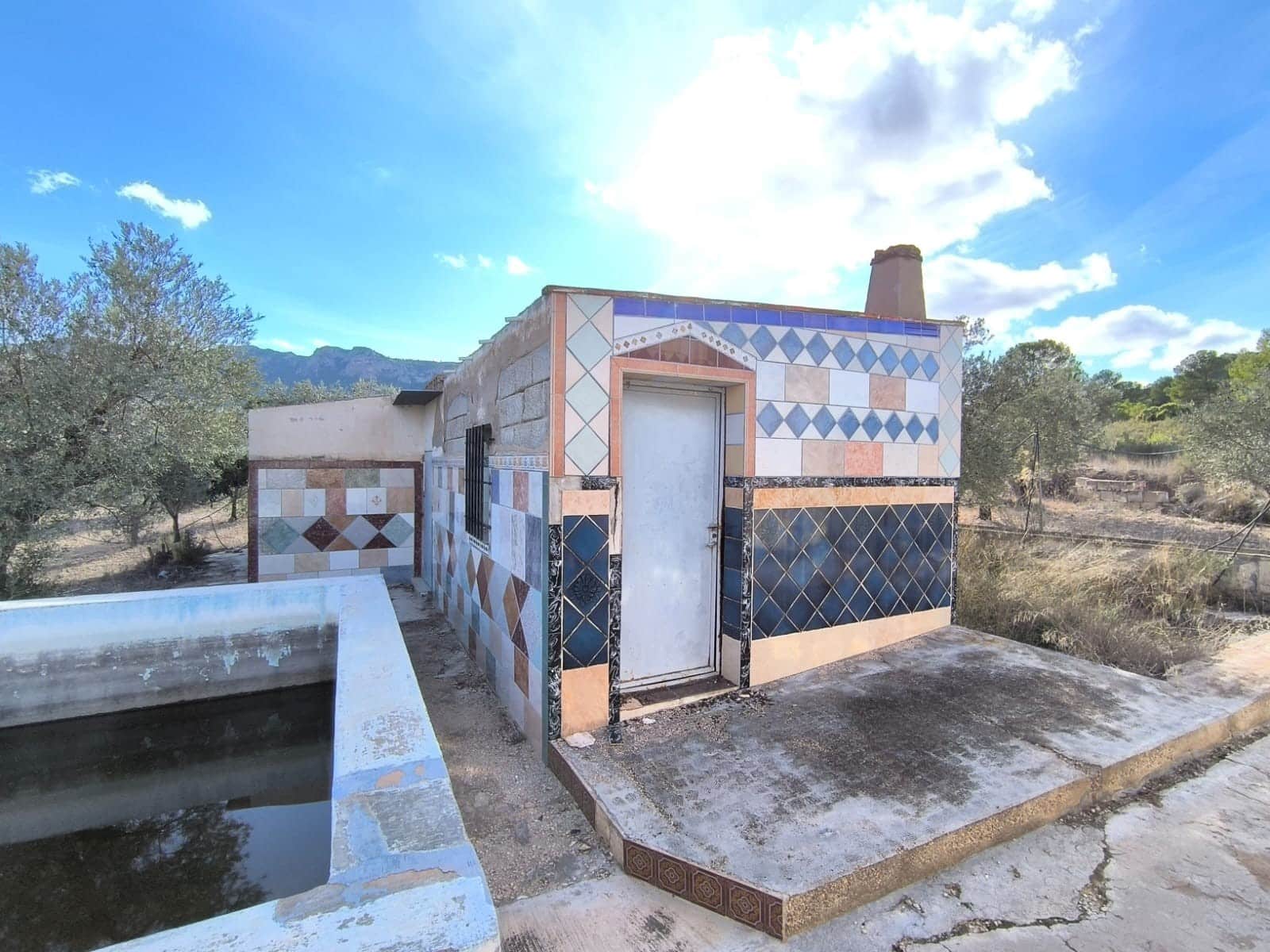 5 sypialnia Finka/Dom wiejski na sprzedaż w Yecla z basenem garażem - 70 000 € (Ref: 9407037)