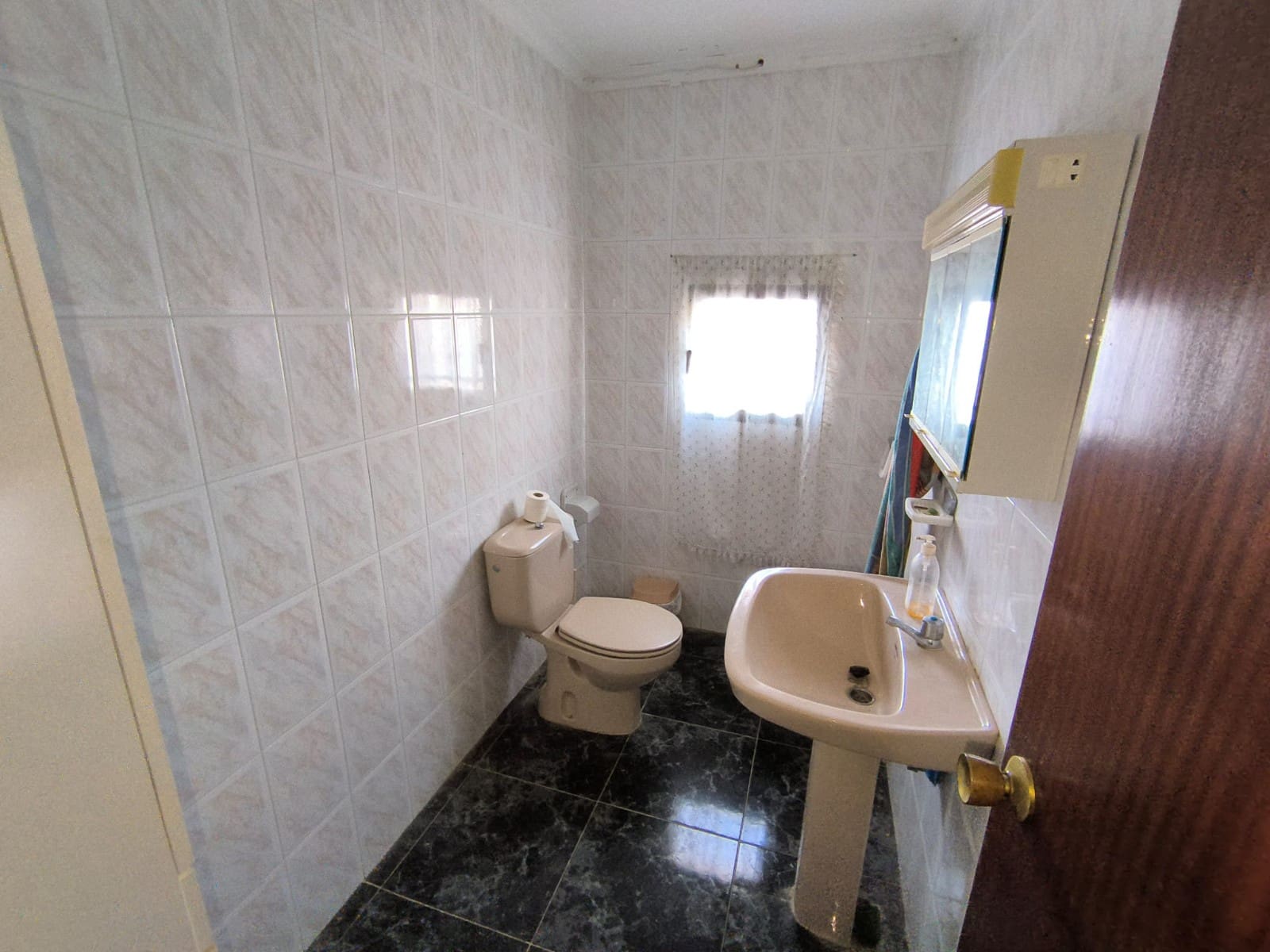 5 sypialnia Finka/Dom wiejski na sprzedaż w Yecla z basenem garażem - 70 000 € (Ref: 9407037)