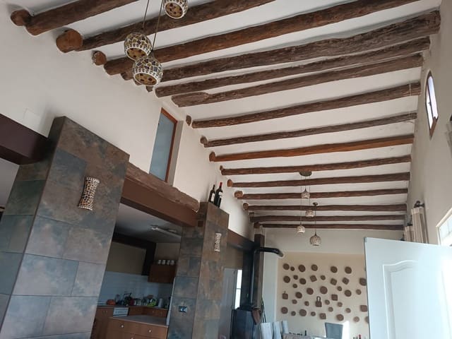 2 soverom Villa til salgs i Yecla med garasje - € 210 000 (Ref: 9407058)