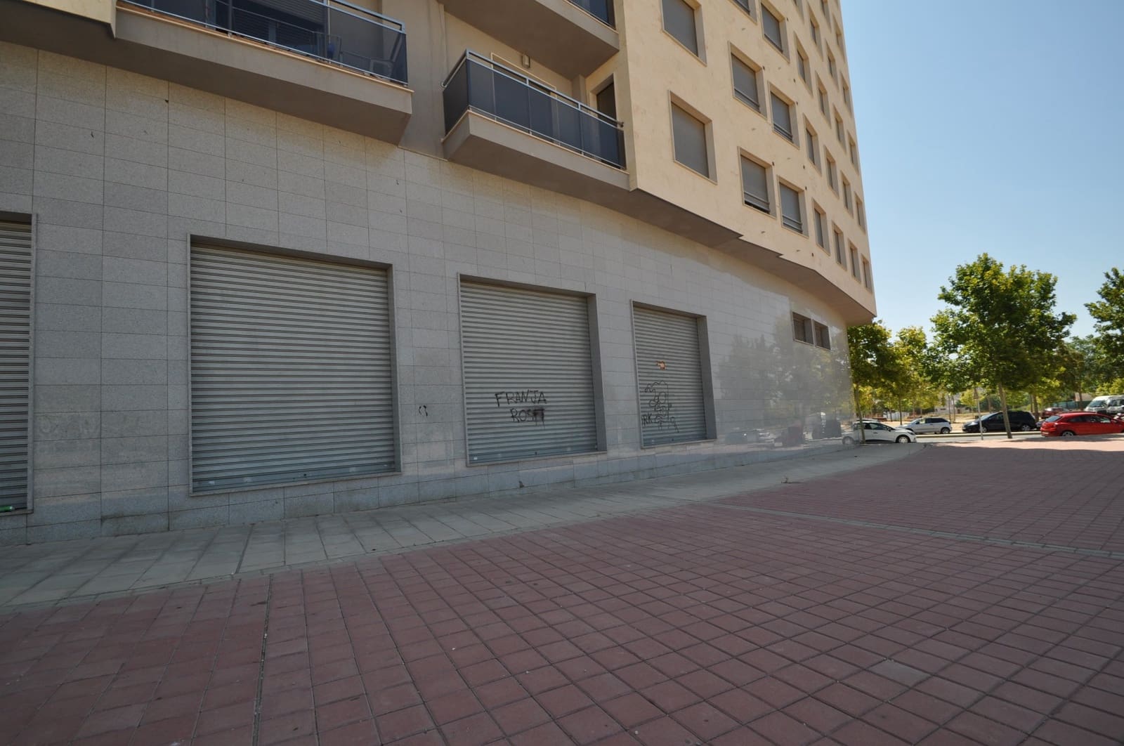 Erhverv til salg i Elda - € 750.000 (Ref: 9412642)