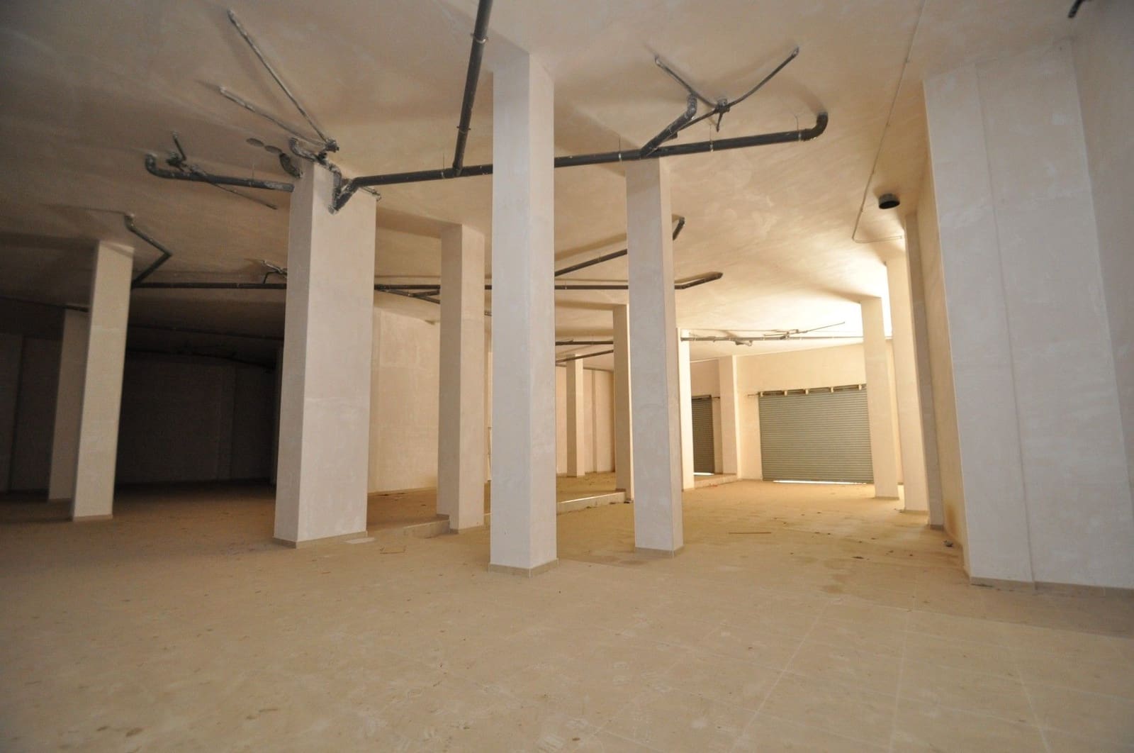 Commercial for sale in Elda - € 750,000 (Ref: 9412642)