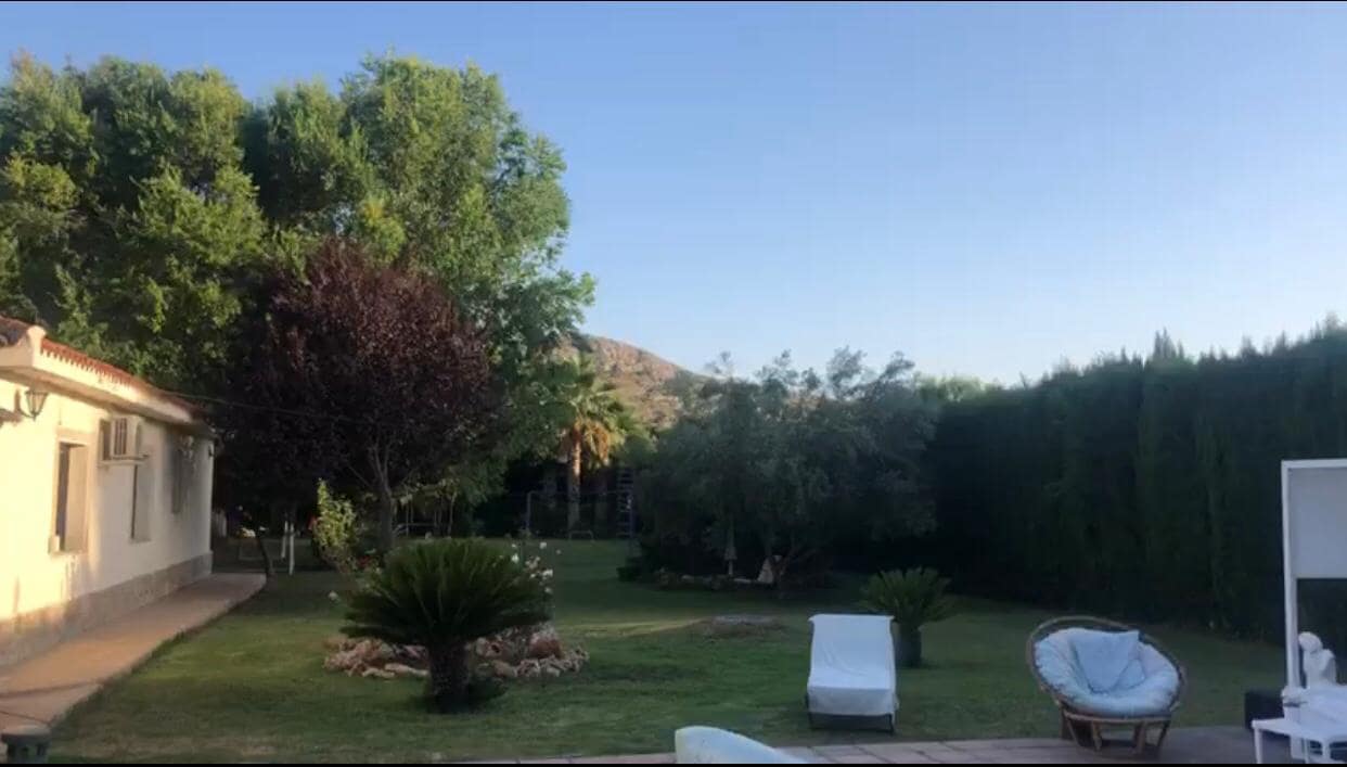 4 chambre Villa/Maison à vendre à Elda avec piscine - 530 000 € (Ref: 9413094)