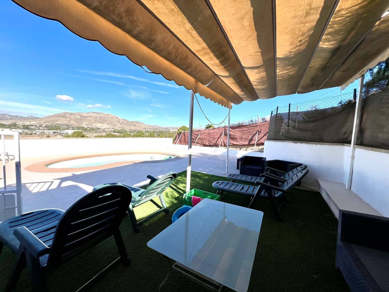 4 slaapkamer Villa te koop in Elda met zwembad garage - € 339.995 (Ref: 9415231)