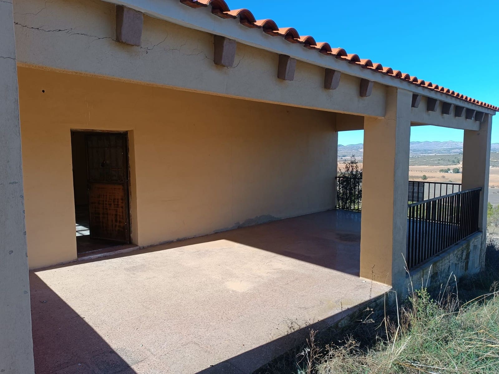 3 soverom Finca/Herregård til salgs i Yecla - € 120 000 (Ref: 9436442)