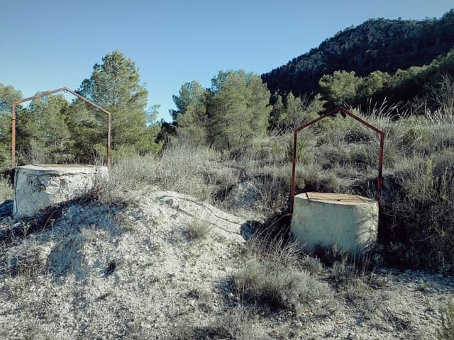 3 soverom Finca/Herregård til salgs i Yecla - € 120 000 (Ref: 9436442)