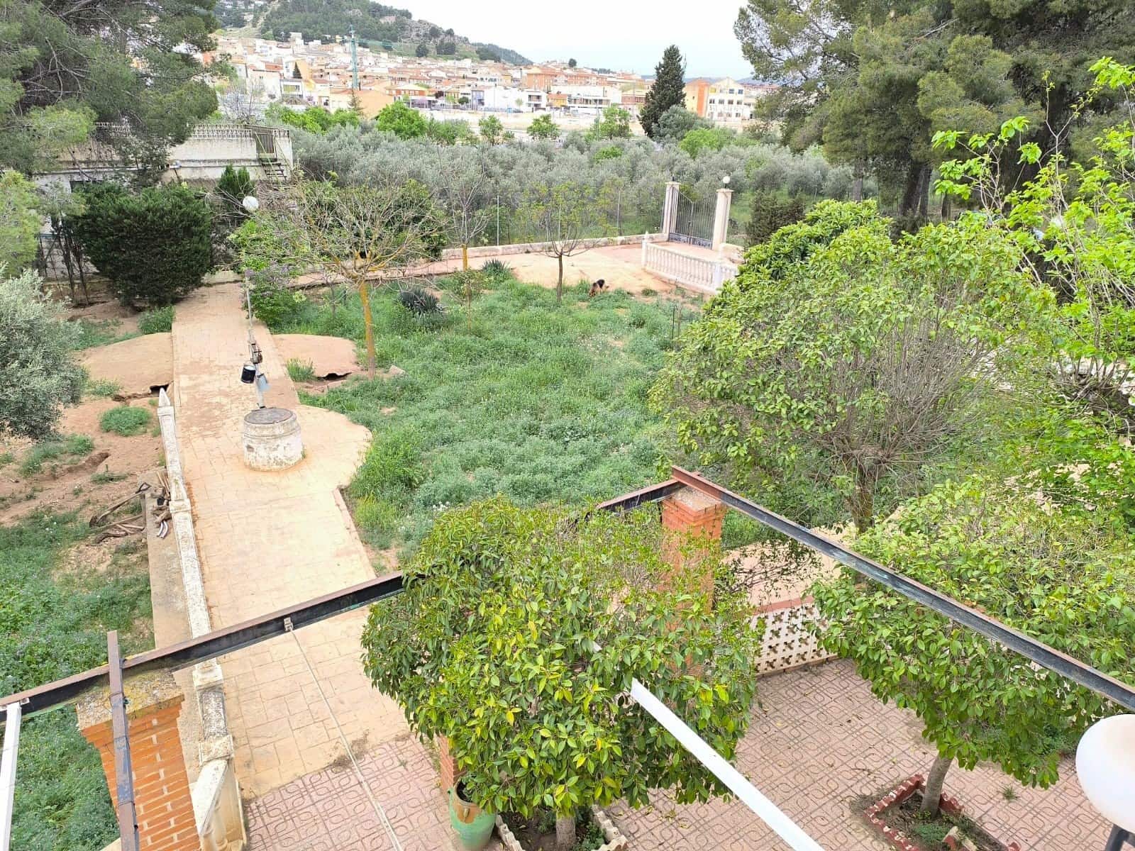 5 soveværelse Villa til salg i Yecla med garage - € 230.000 (Ref: 9436443)