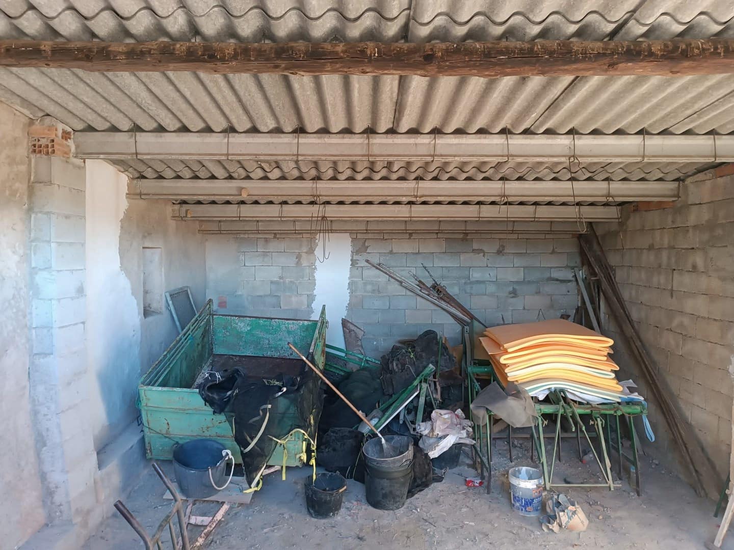 2 sypialnia Finka/Dom wiejski na sprzedaż w Yecla z garażem - 75 000 € (Ref: 9436552)