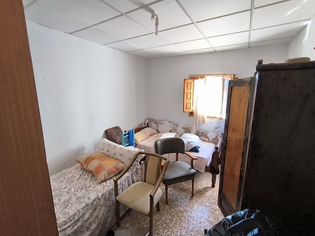 3 soverom Finca/Herregård til salgs i Yecla med garasje - € 75 000 (Ref: 9436552)