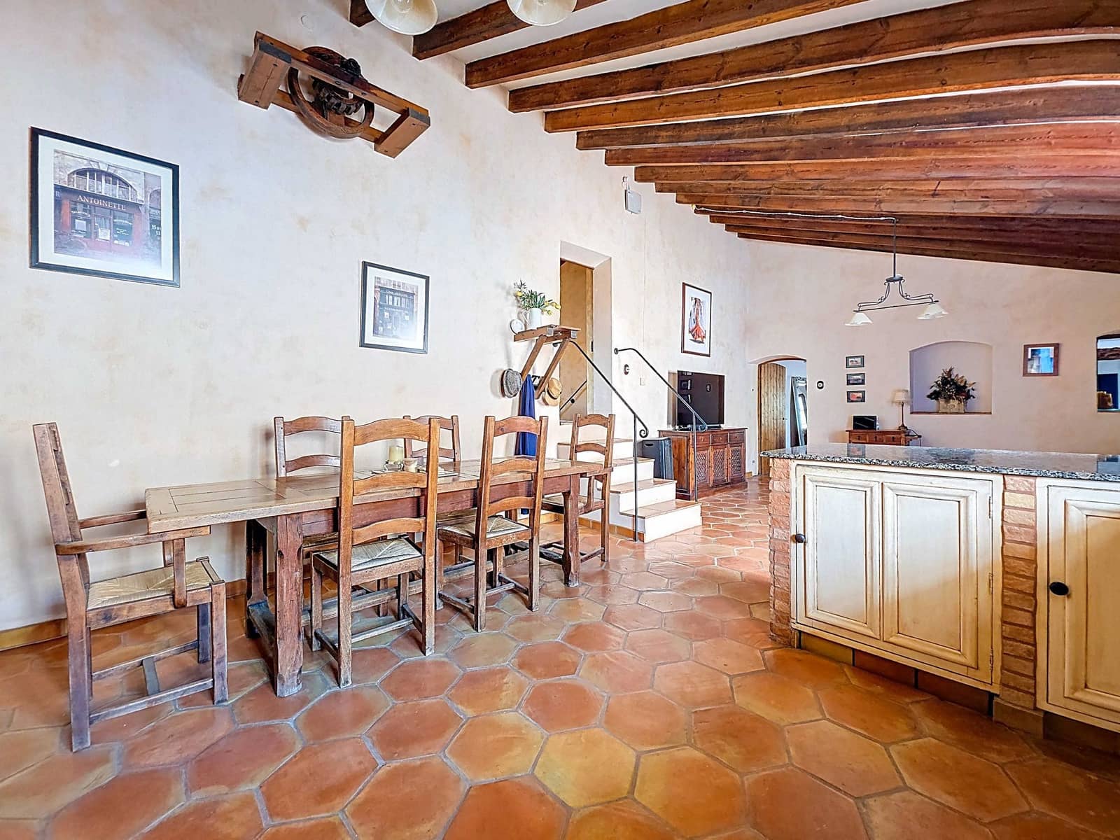 5 sovrum Finca/Hus på landet till salu i La Alberquilla med garage - 299 950 € (Ref: 9438527)