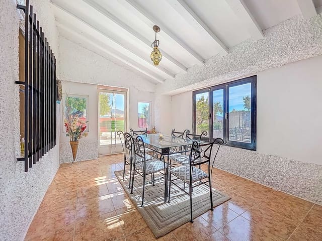 5 sovrum Finca/Hus på landet till salu i L'Algueña / Alguenya med garage - 289 950 € (Ref: 9438529)