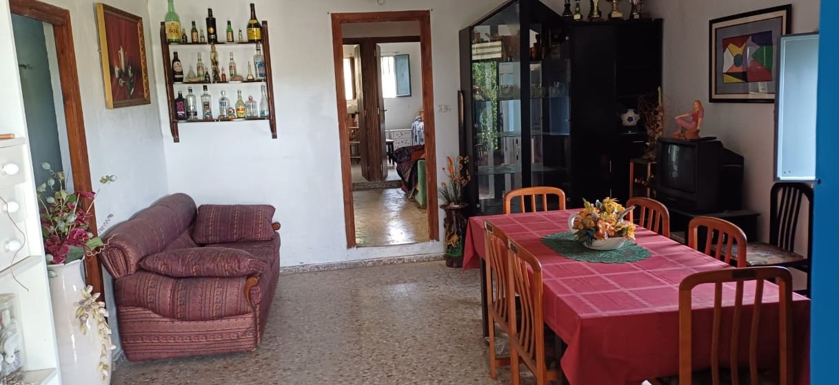 3 chambre Finca/Maison de Campagne à vendre à Caudete avec piscine garage - 89 990 € (Ref: 9441672)