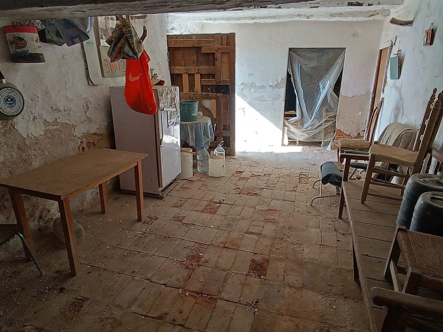 3 bedroom Finca/Country House for sale in Yecla - € 29,000 (Ref: 9441674)