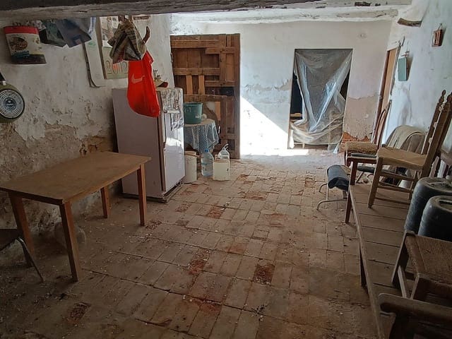 3 soverom Finca/Herregård til salgs i Yecla - € 29 000 (Ref: 9441674)