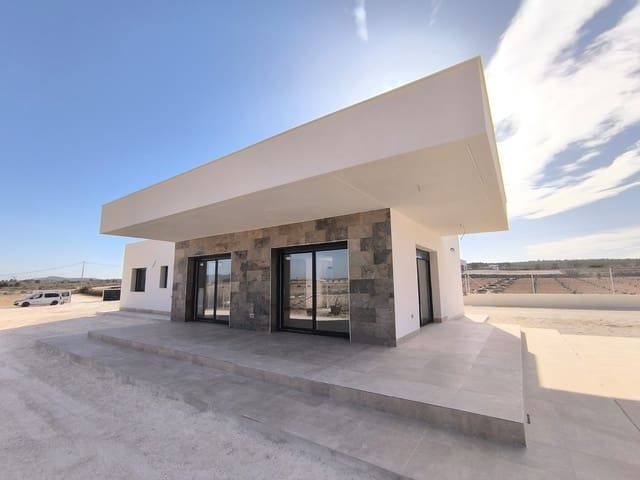 3 bedroom Villa for sale in Pinoso with pool - € 349,995 (Ref: 9447421)