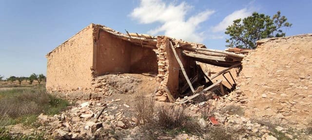 Finca/Landhuis te koop in Pinoso - € 49.900 (Ref: 9471256)