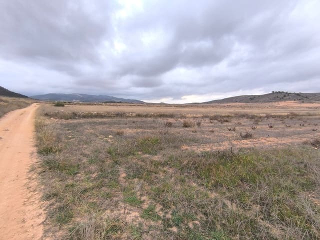 Landgrundstück zu verkaufen in Pinoso - 49.990 € (Ref: 9471807)