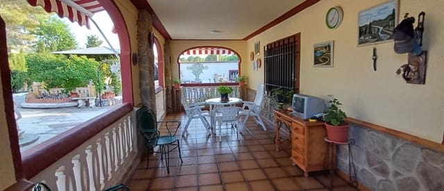 3 chambre Villa/Maison à vendre à Yecla avec piscine garage - 249 000 € (Ref: 9488581)