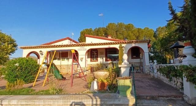 3 chambre Villa/Maison à vendre à Yecla avec piscine garage - 249 000 € (Ref: 9488581)