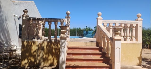 5 chambre Finca/Maison de Campagne à vendre à Yecla avec piscine garage - 142 500 € (Ref: 9496687)
