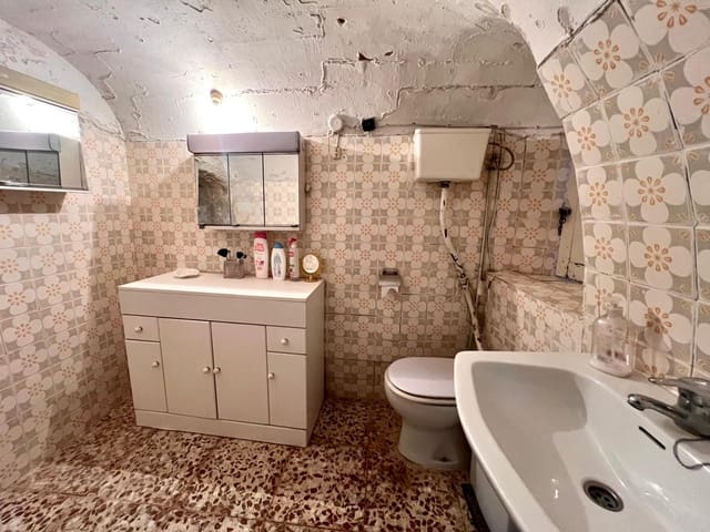 4 chambre Finca/Maison de Campagne à vendre à Pinoso avec garage - 99 995 € (Ref: 9510065)