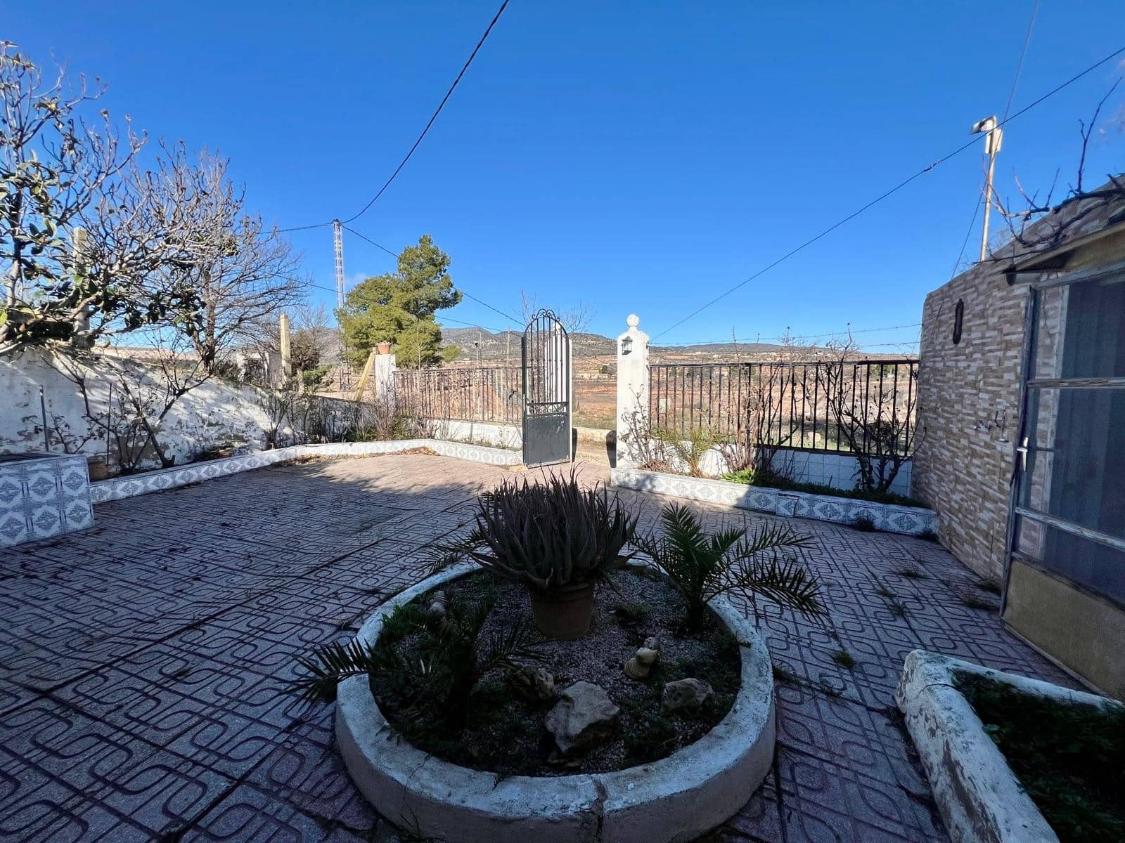 4 soverom Finca/Herregård til salgs i Pinoso med garasje - € 99 995 (Ref: 9510065)