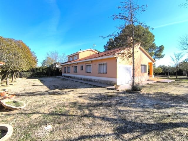 6 sovrum Villa till salu i Caudete med garage - 174 000 € (Ref: 9511380)