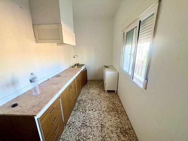 3 soveværelse Finca/Landehus til salg i Jumilla med swimmingpool garage - € 155.000 (Ref: 9516471)
