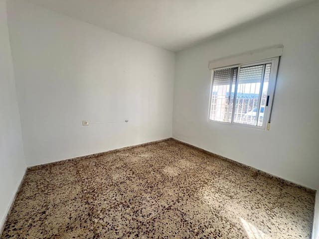 3 soveværelse Finca/Landehus til salg i Jumilla med swimmingpool garage - € 155.000 (Ref: 9516471)
