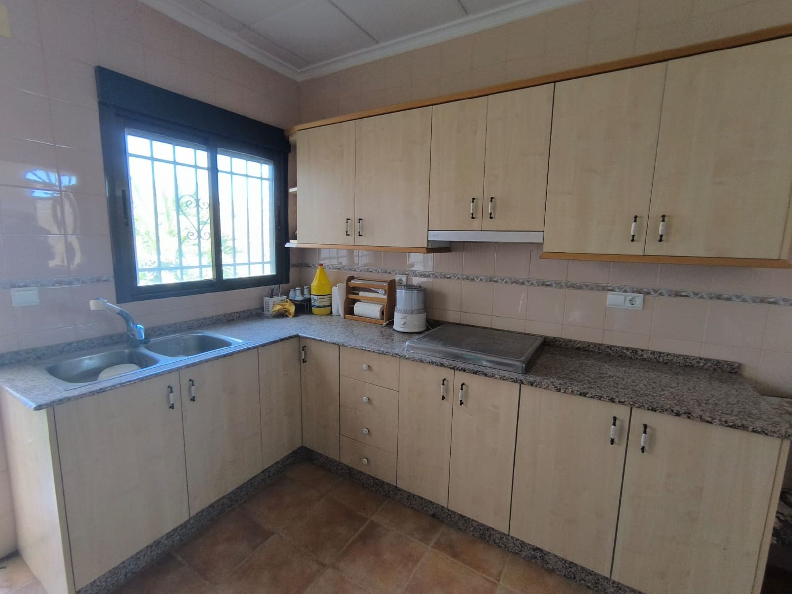 3 makuuhuone Maalaistalo myytävänä paikassa Monovar / Monover - 139 995 € (Ref: 9532418)