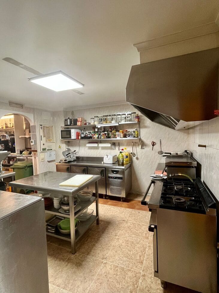 Kommersiell til salgs i Javea / Xabia - € 475 000 (Ref: 9538868)