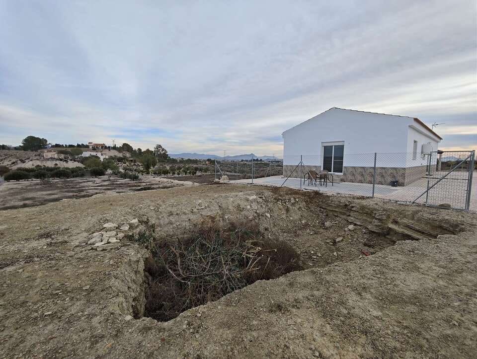 3 soveværelse Villa til salg i Fortuna - € 239.995 (Ref: 9558919)