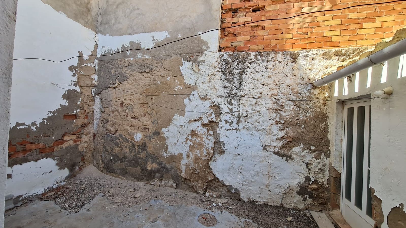 4 soveværelse Byhus til salg i Salinas med garage - € 66.995 (Ref: 9565480)