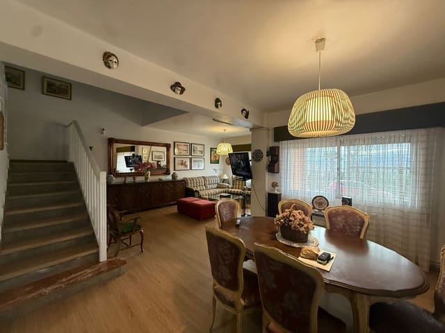 4 sovrum Villa till salu i Salinas med pool garage - 470 000 € (Ref: 9572286)