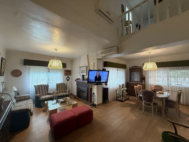 4 sovrum Villa till salu i Salinas med pool garage - 470 000 € (Ref: 9572286)