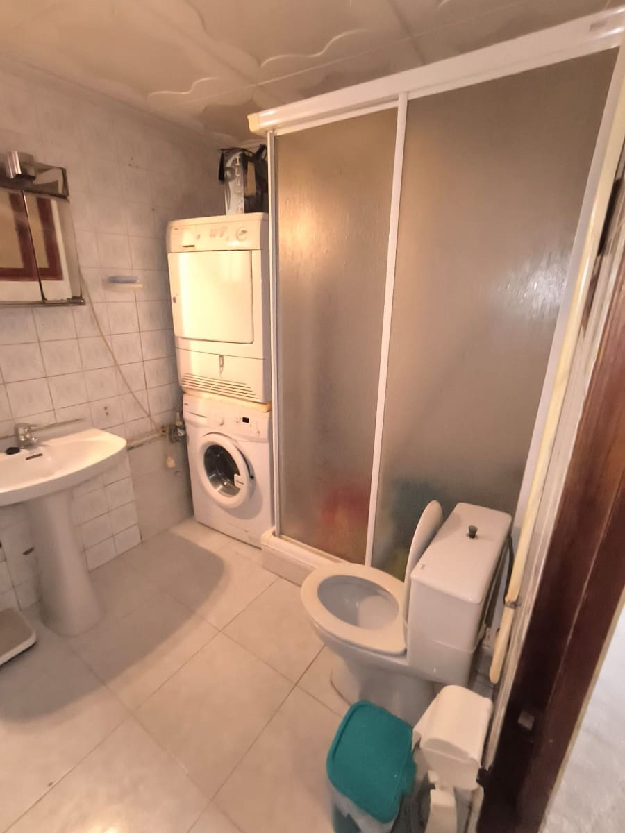 Casa de 5 habitaciones en Pinoso en venta - 73.000 € (Ref: 9580023)