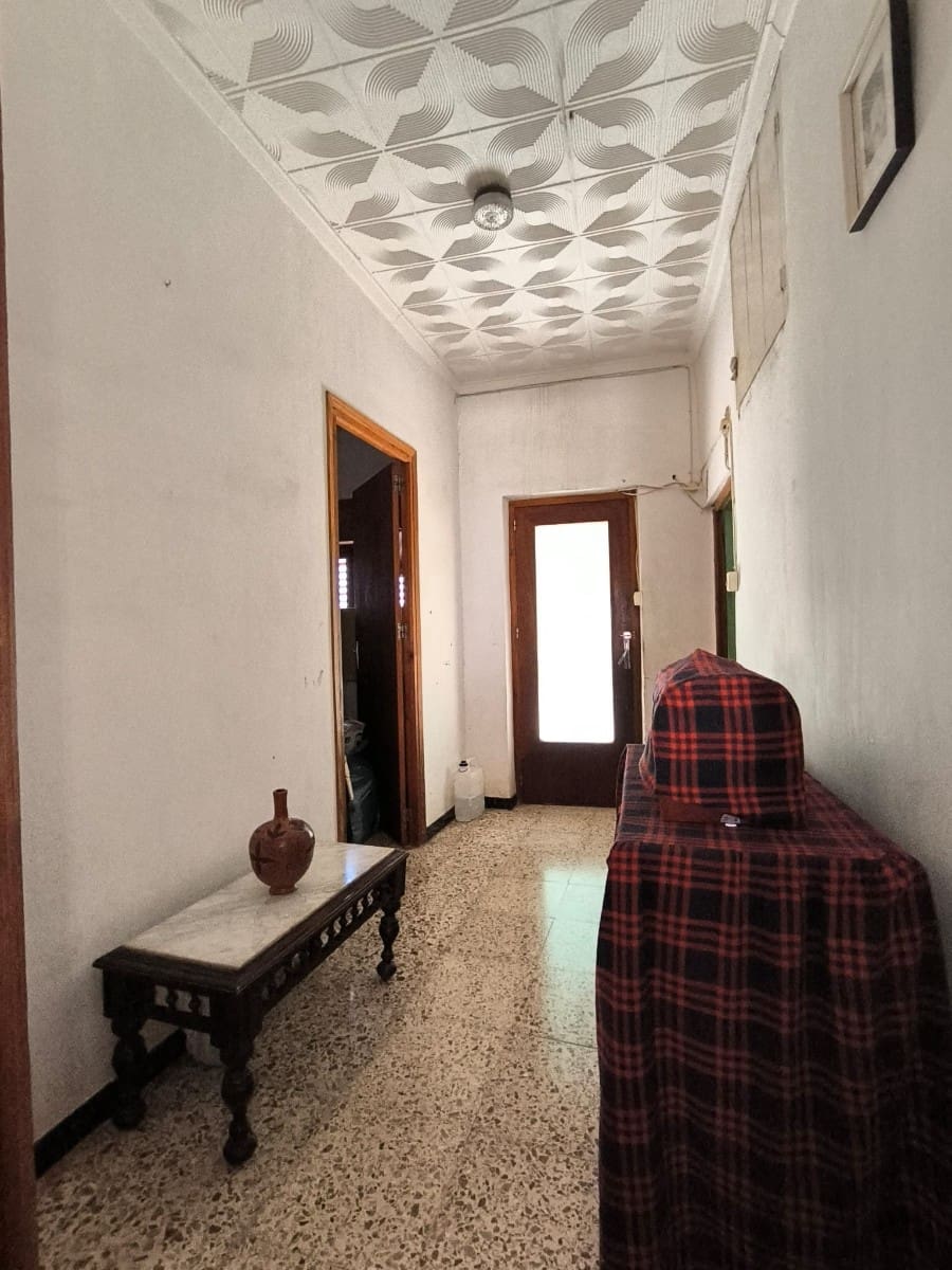 Casa de 5 habitaciones en Pinoso en venta - 73.000 € (Ref: 9580023)