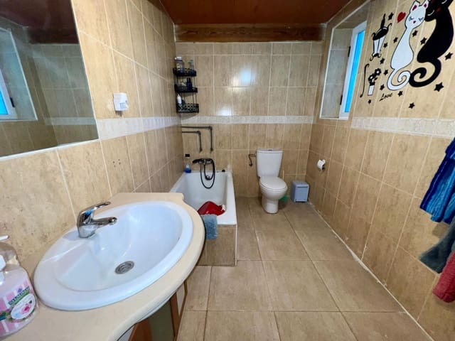 4 chambre Finca/Maison de Campagne à vendre à Yecla avec piscine - 230 000 € (Ref: 9587915)