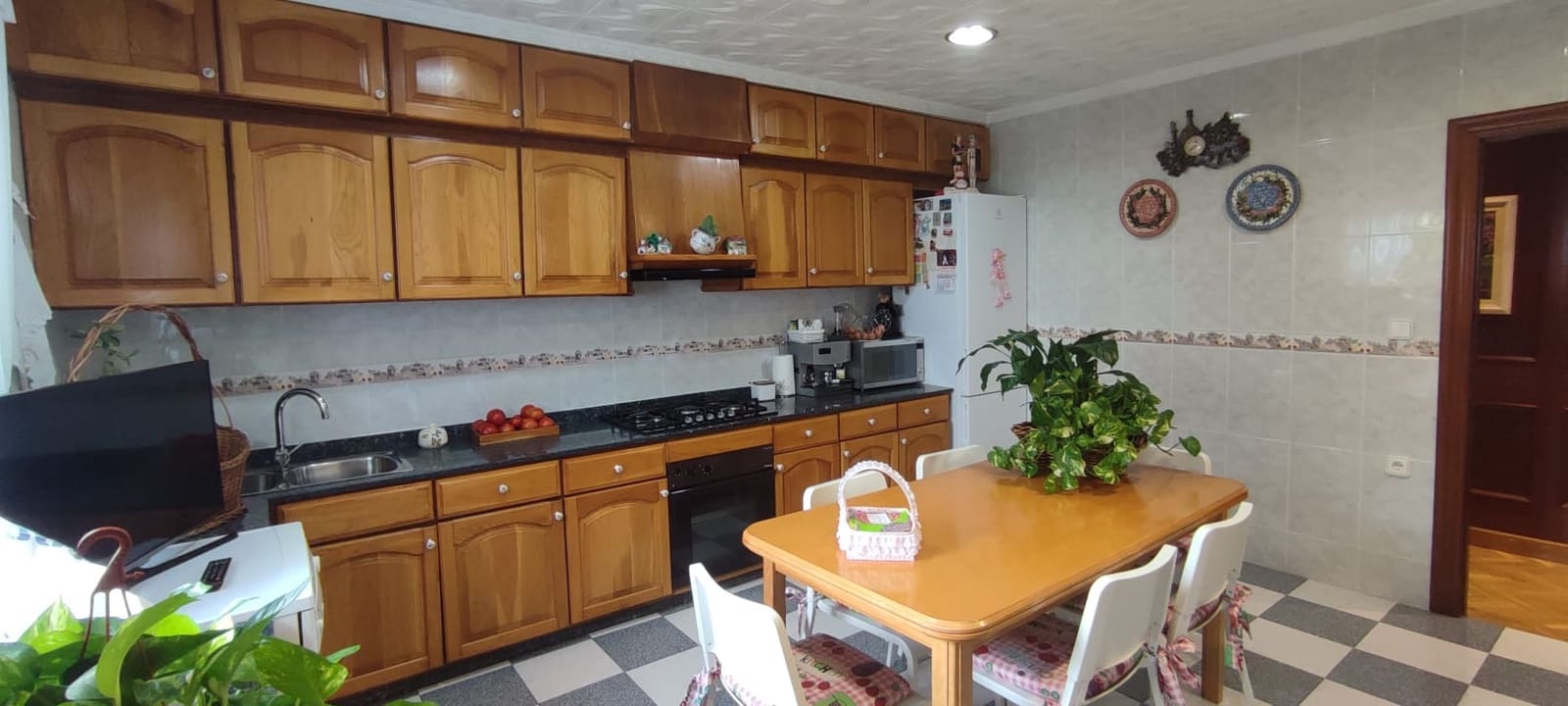 4 bedroom Villa for sale in Sax with pool - € 319,995 (Ref: 9588264)