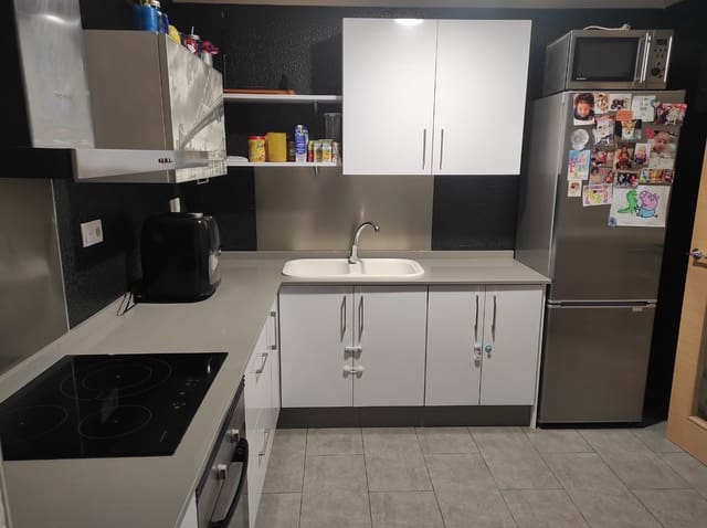 3 slaapkamer Appartement te koop in Caudete - € 49.950 (Ref: 9588269)