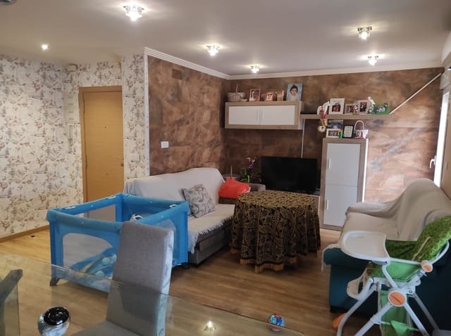 3 slaapkamer Appartement te koop in Caudete - € 49.950 (Ref: 9588269)