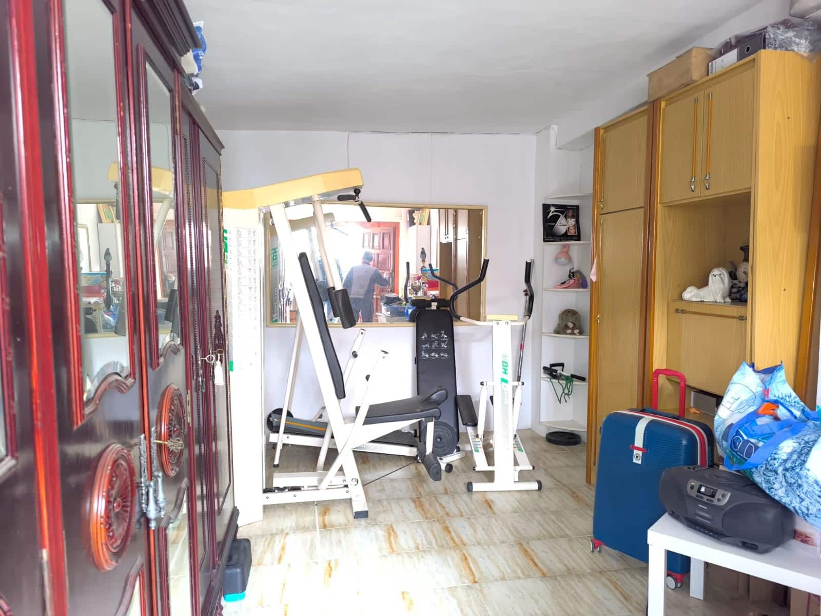 4 bedroom Villa for sale in Sax with pool garage - € 319,995 (Ref: 9588272)