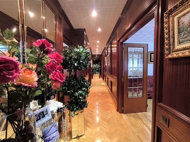 4 slaapkamer Villa te koop in Sax met zwembad garage - € 319.995 (Ref: 9588272)