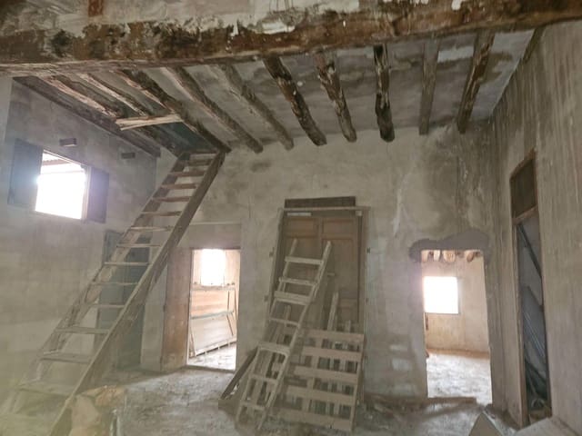 12 makuuhuone Huoneisto myytävänä paikassa Monóvar / Monóver - 110 000 € (Ref: 9588274)