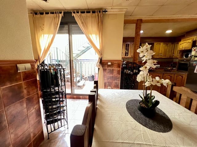 3 Zimmer Haus zu verkaufen in Pinoso - 137.800 € (Ref: 9598086)