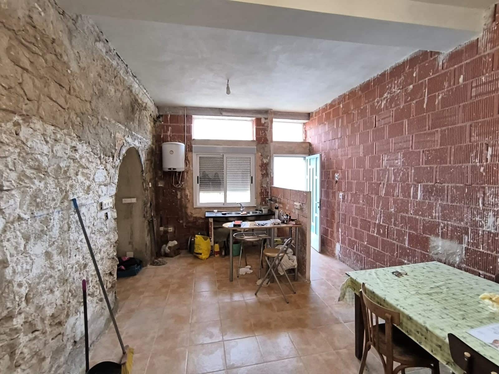 6 soveværelse Finca/Landehus til salg i La Zarza med garage - € 75.000 (Ref: 9602408)