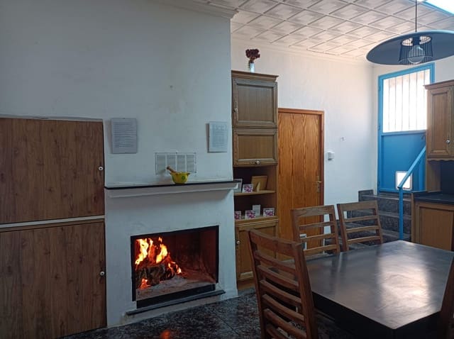 2 soveværelse Byhus til salg i Pinoso med garage - € 119.950 (Ref: 9609926)